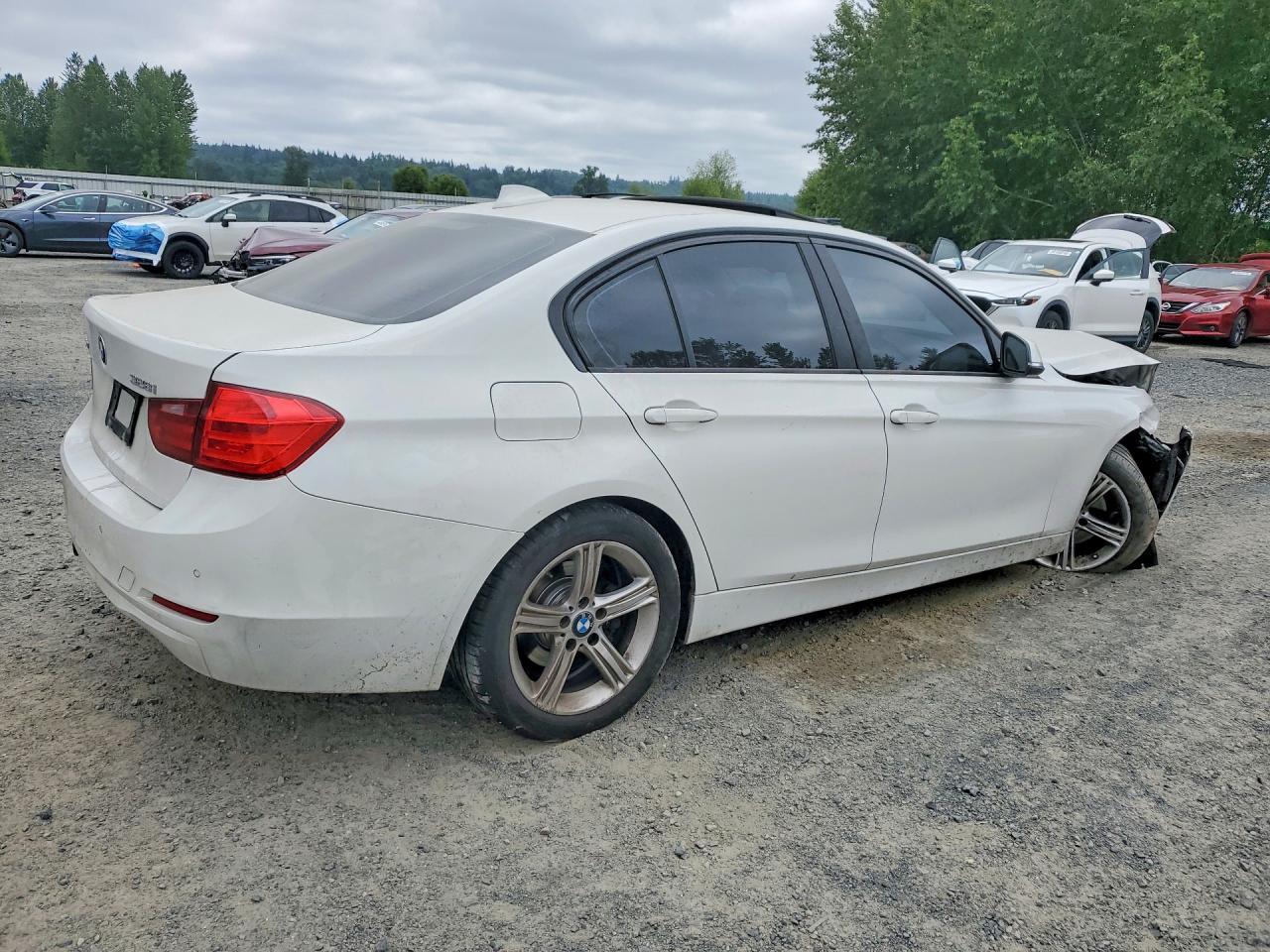 2015 BMW 3 Series, 328 Xi Sulev