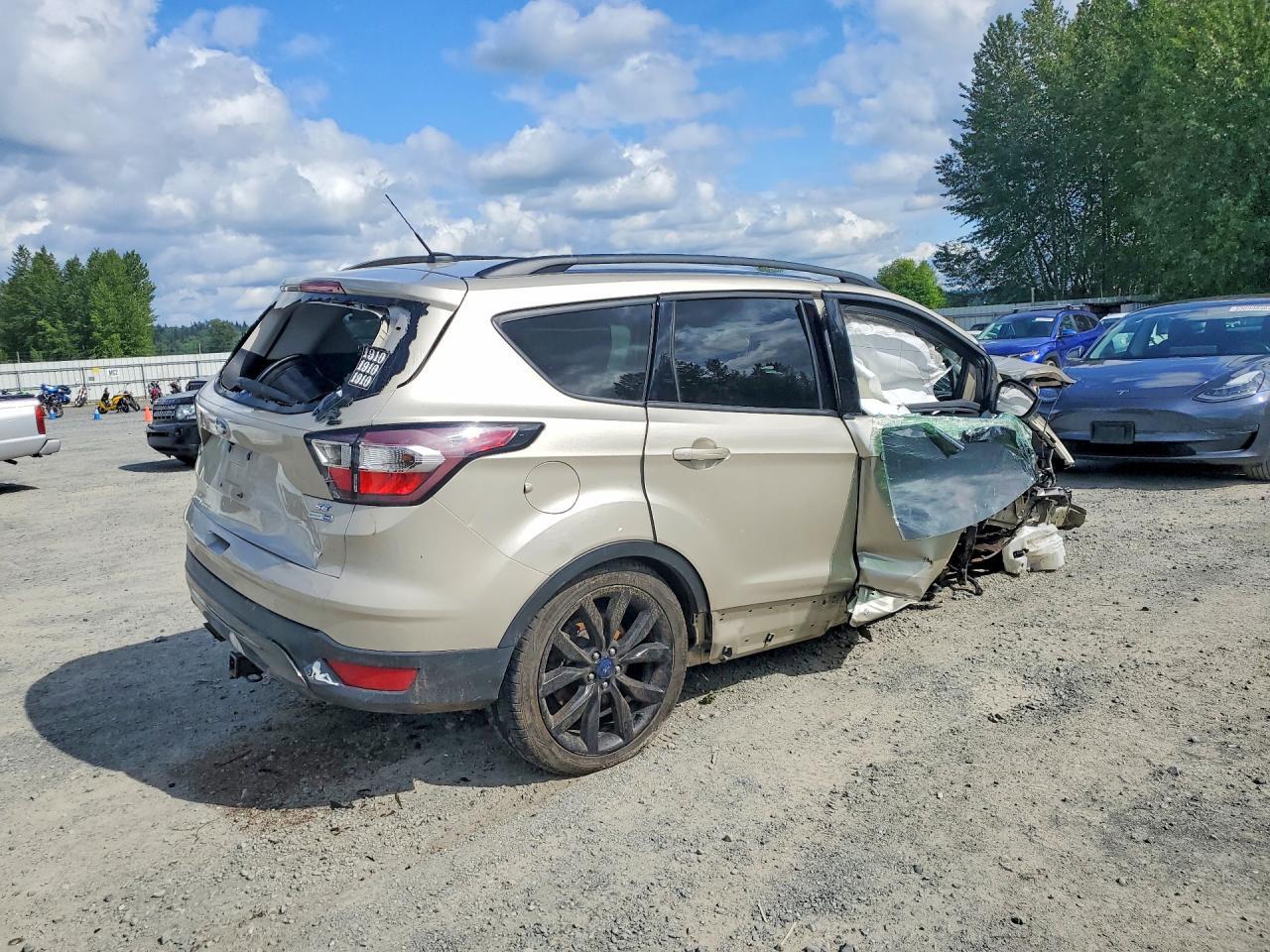 2017 Ford Escape, SE