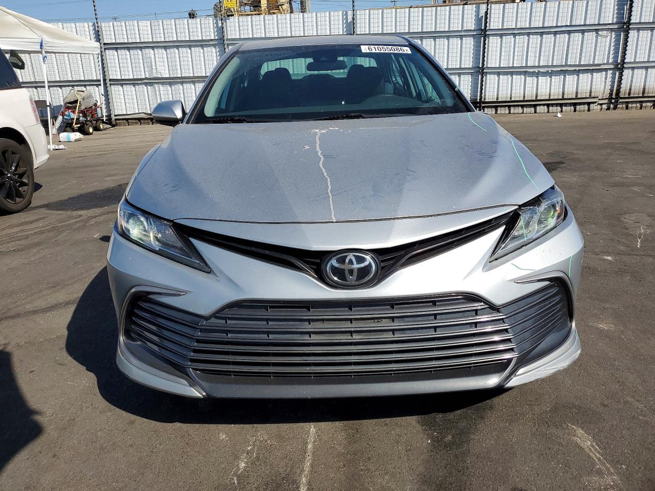 2022 Toyota Camry, LE