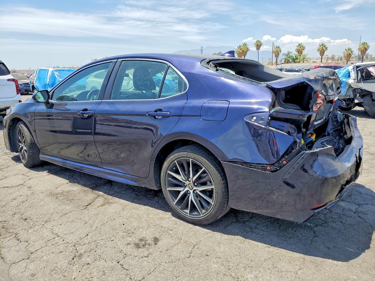 2022 Toyota Camry, SE