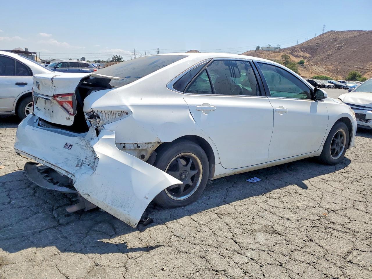 2015 Toyota Camry, LE