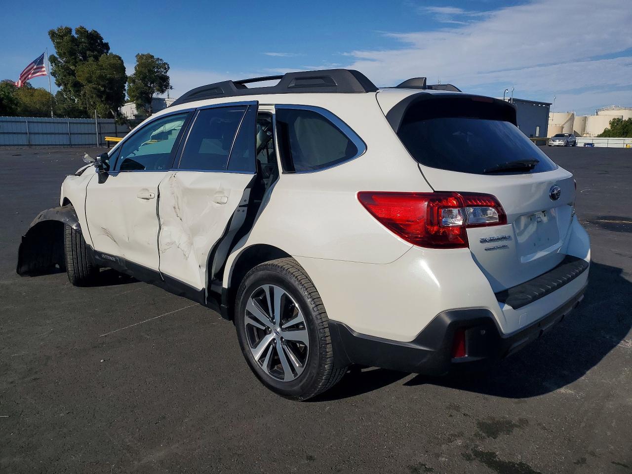 2018 Subaru Outback, 2.5I Lim...