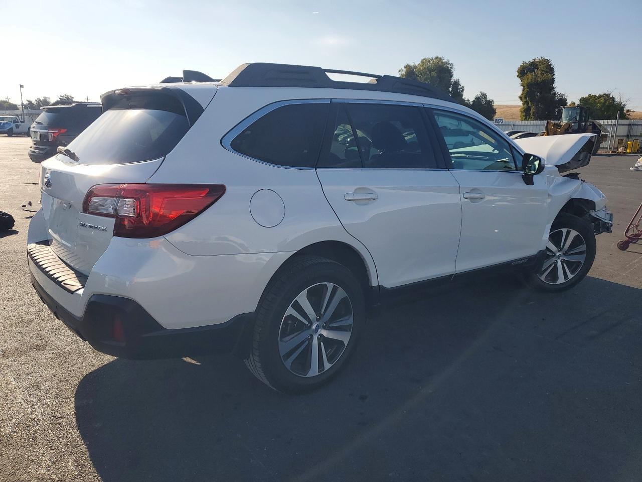 2018 Subaru Outback, 2.5I Lim...