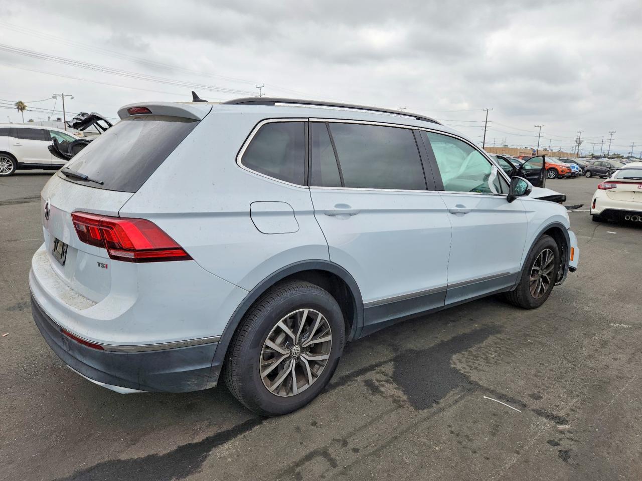 2018 Volkswagen Tiguan, SE