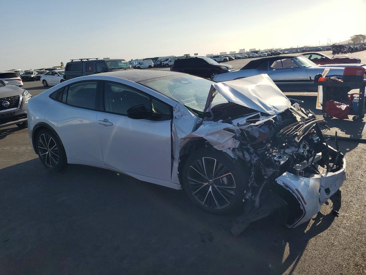 2024 Toyota Prius, Xle