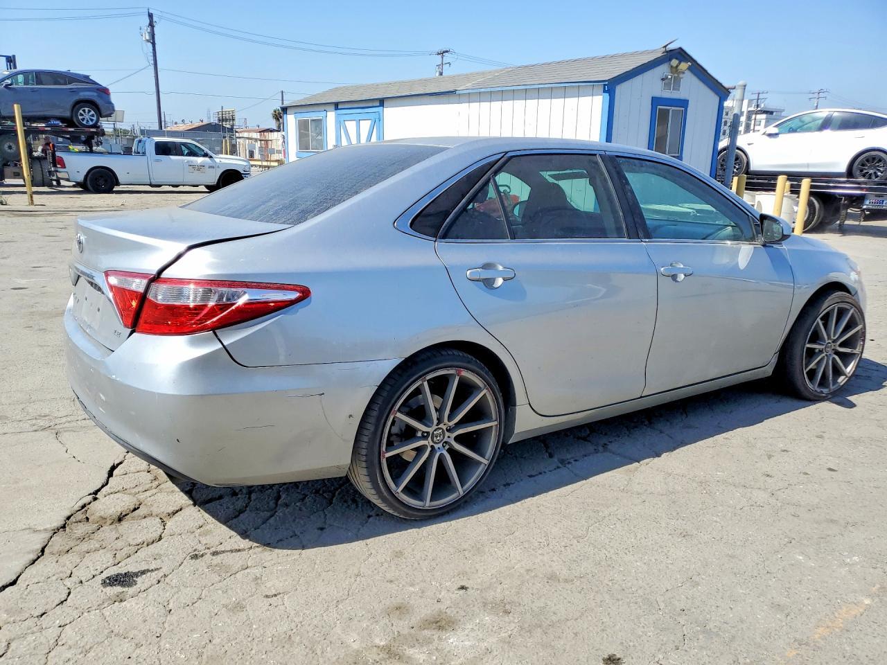 2017 Toyota Camry, LE