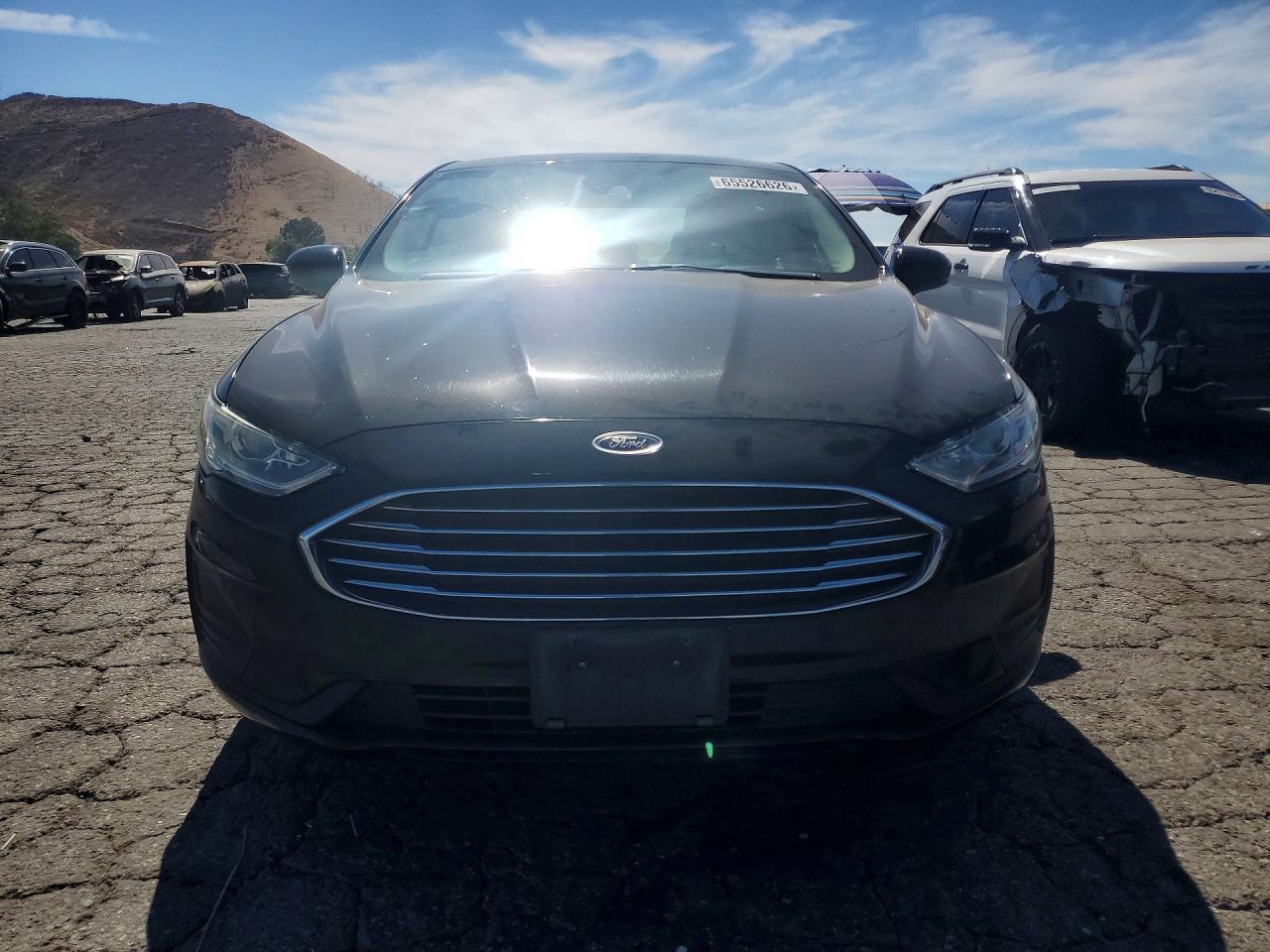 2020 Ford Fusion, SE