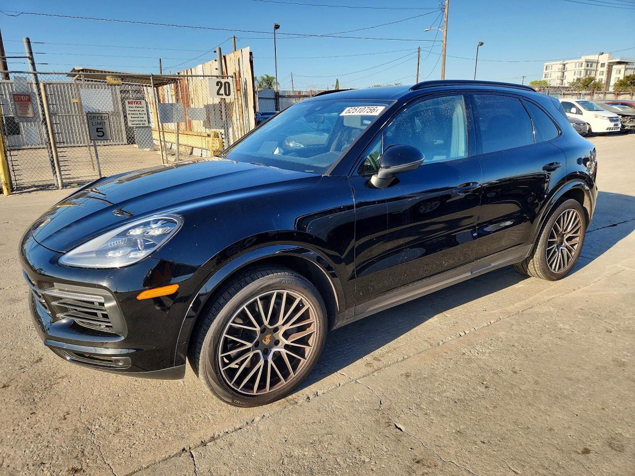 2021 Porsche Cayenne, S