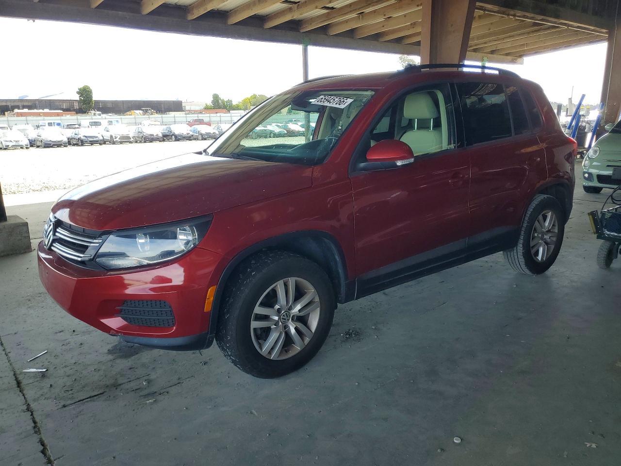 2016 Volkswagen Tiguan, S