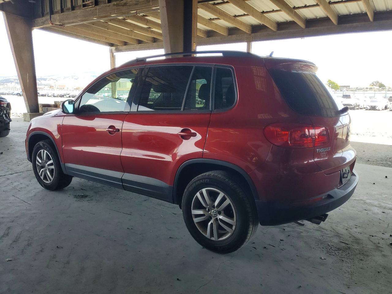 2016 Volkswagen Tiguan, S