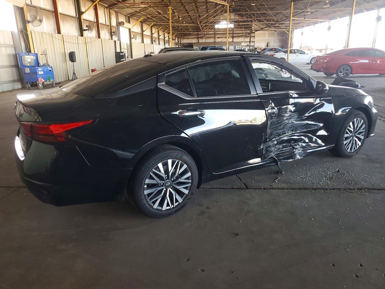 2025 Nissan Altima, SV