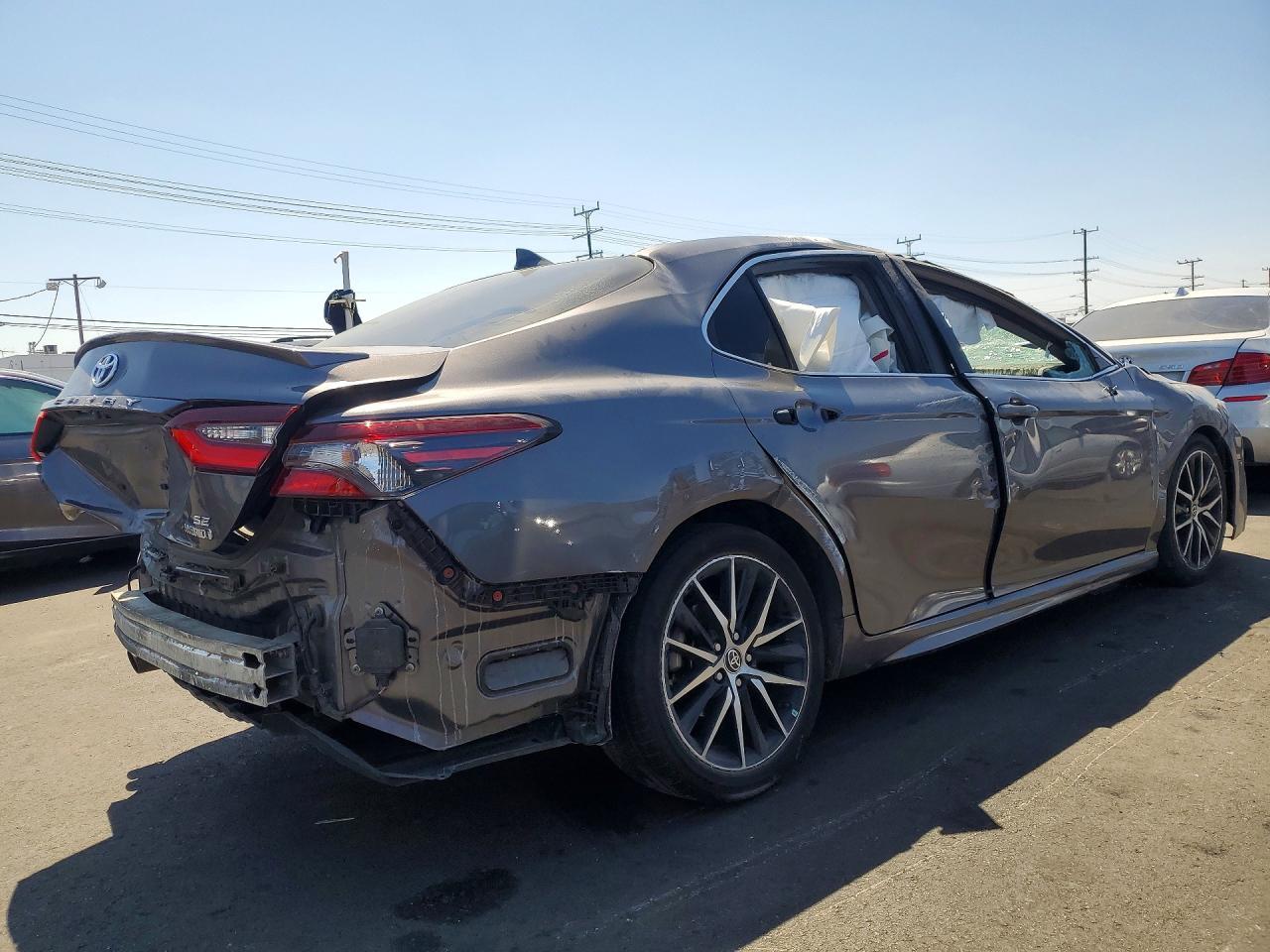 2022 Toyota Camry, SE