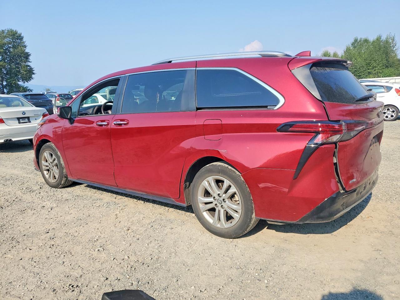 2022 Toyota Sienna, Platinum...