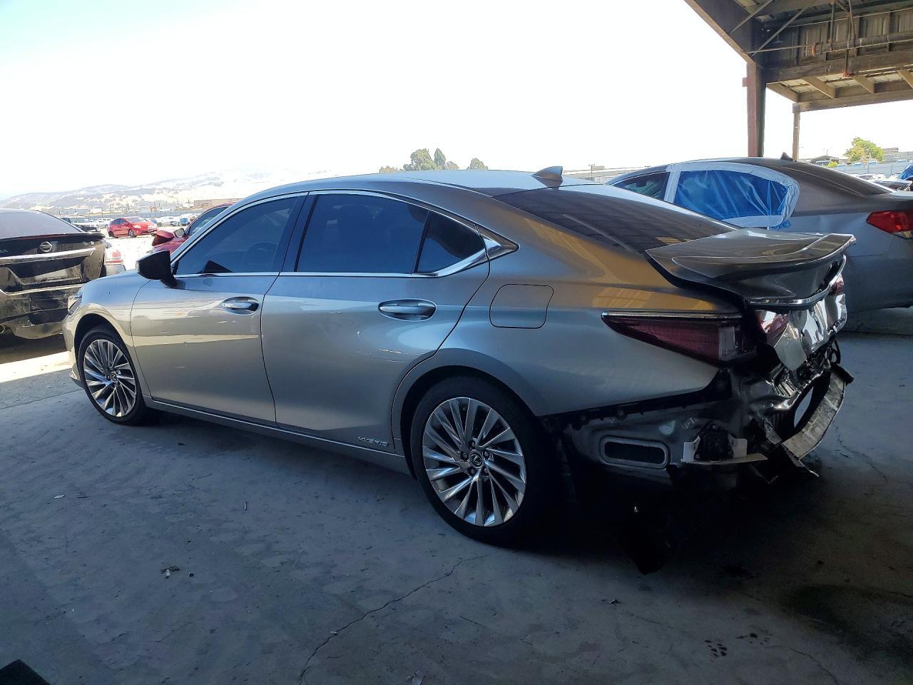 2020 Lexus ES, 300H Luxury