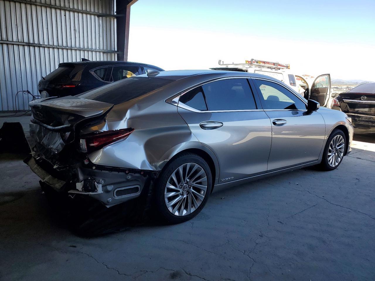 2020 Lexus ES, 300H Luxury