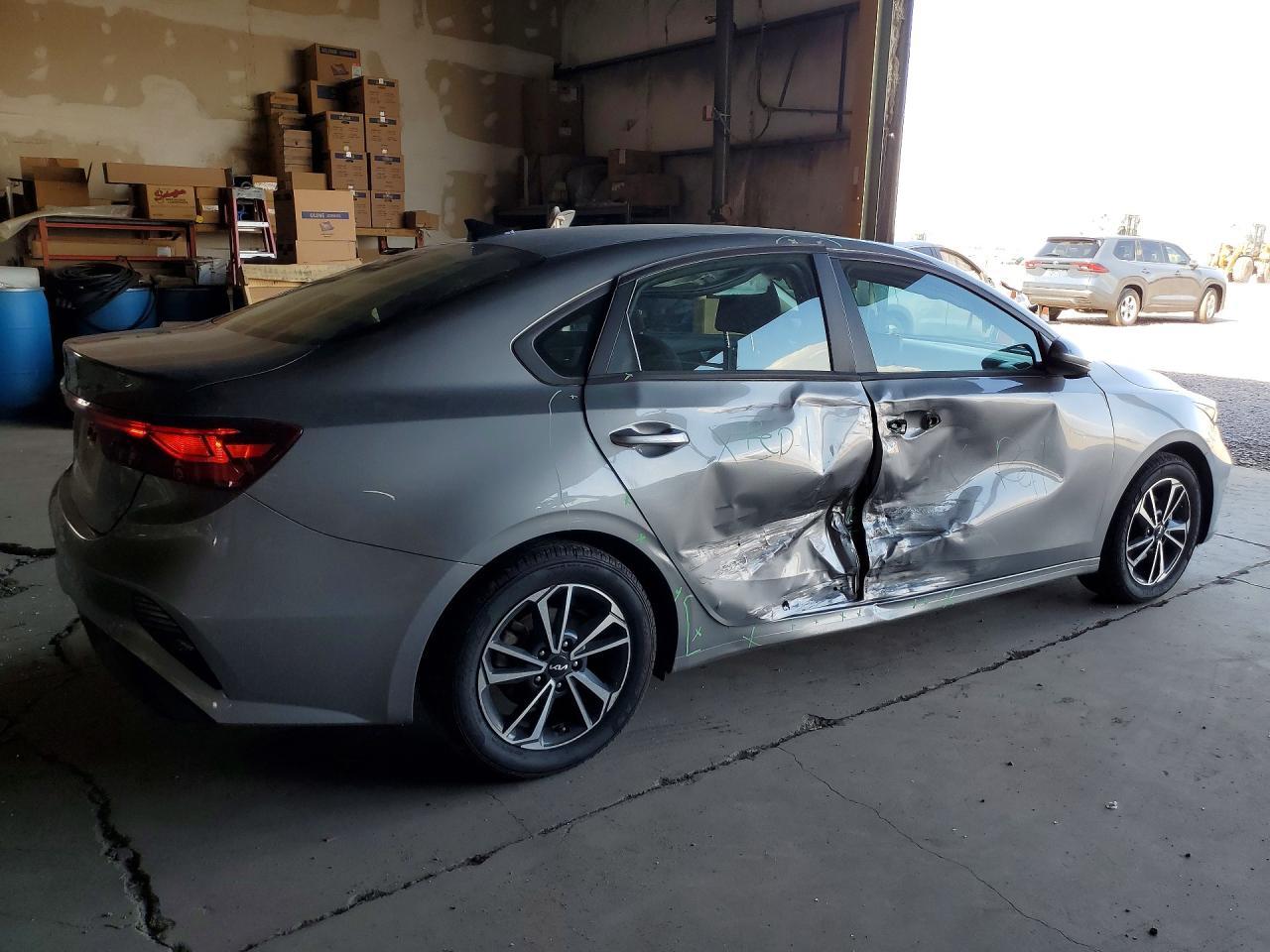 2024 KIA Forte, Lxs