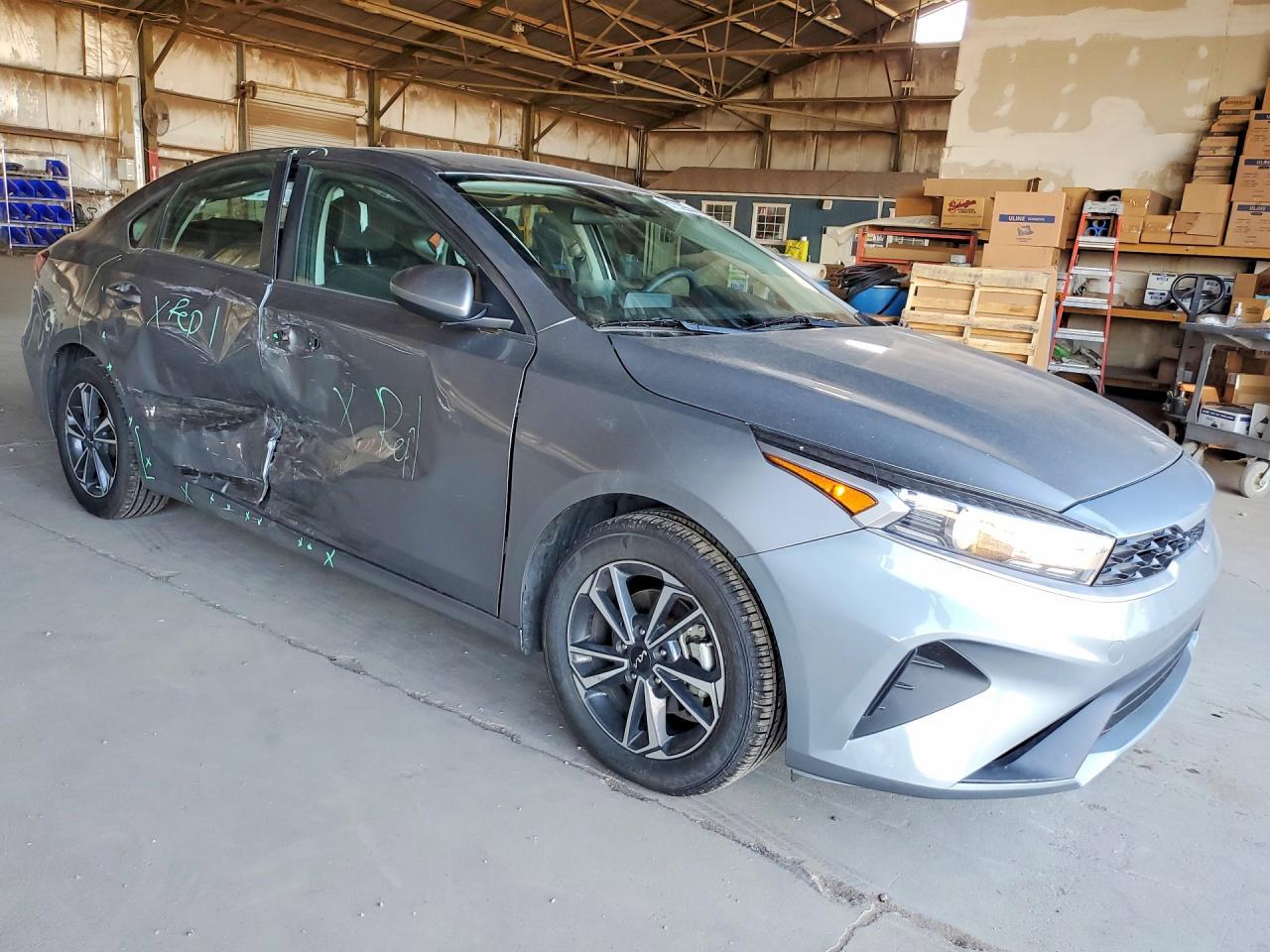 2024 KIA Forte, Lxs