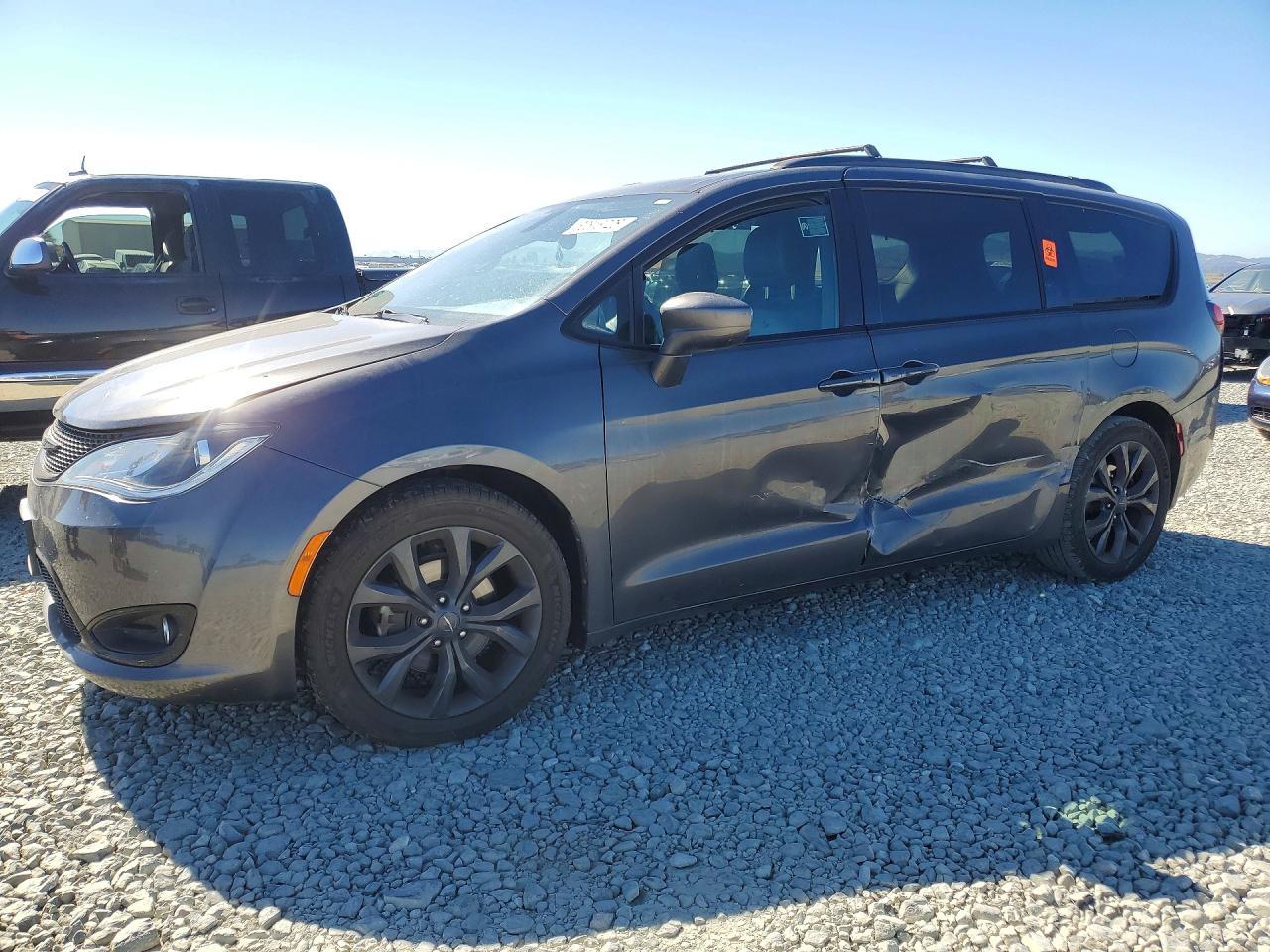 2018 Chrysler Pacifica, Touri...