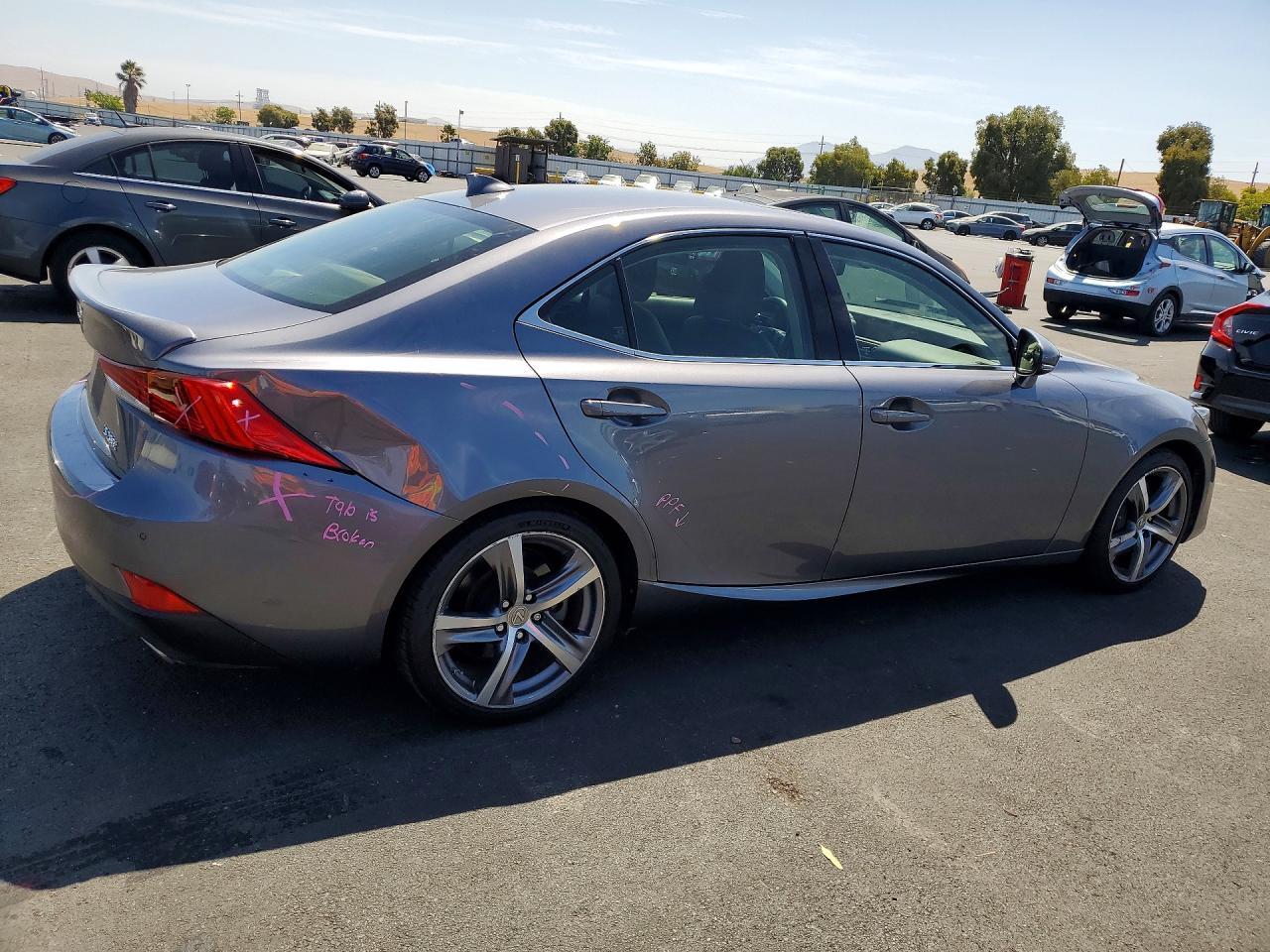 2017 Lexus IS, 200T