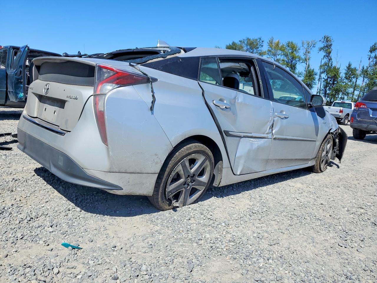 2016 Toyota Prius, Three Touring