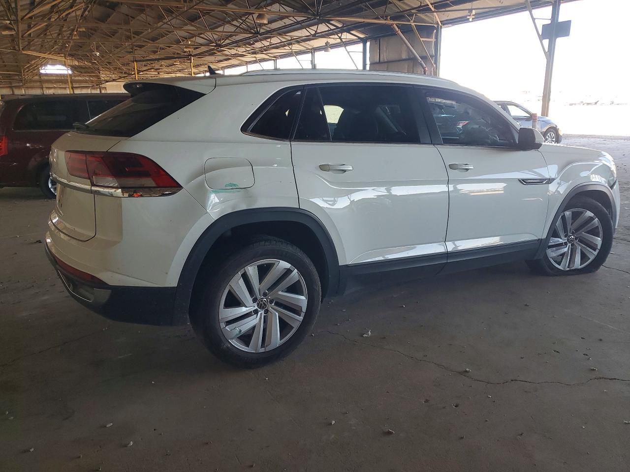 2022 Volkswagen Atlas, SE