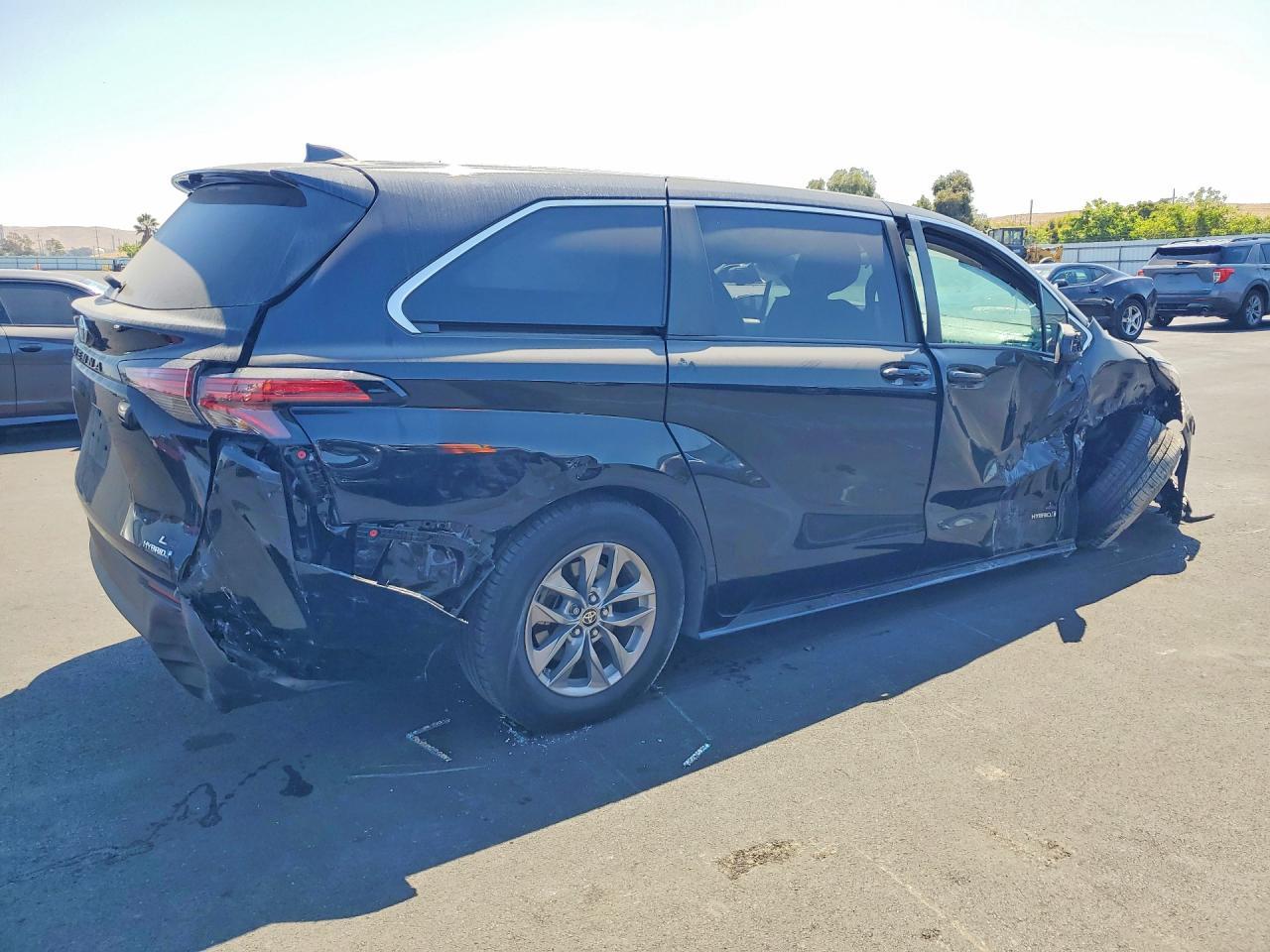 2021 Toyota Sienna, LE