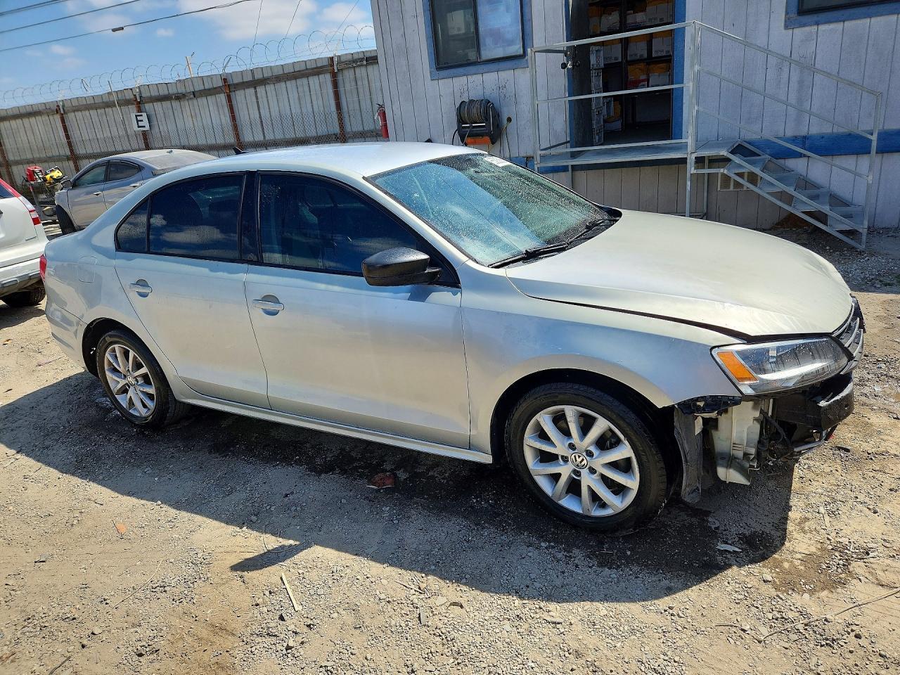 2015 Volkswagen Jetta, SE