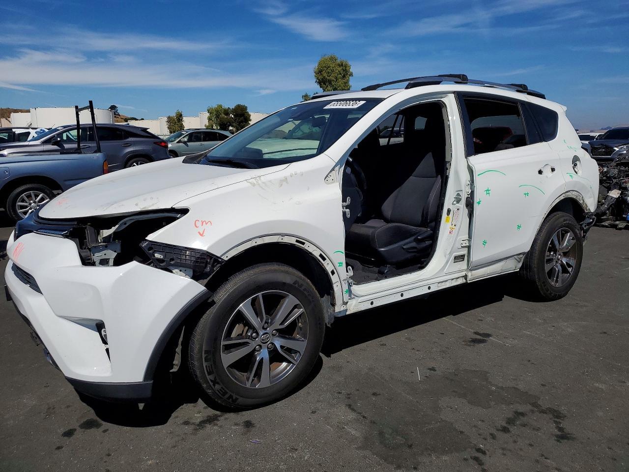 2017 Toyota RAV4, Xle