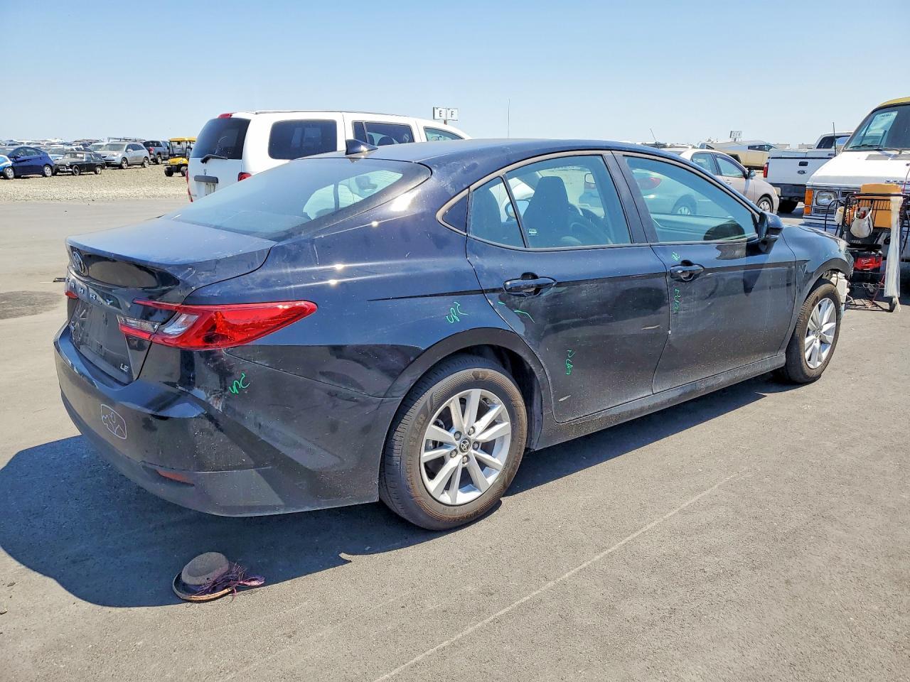2025 Toyota Camry, LE