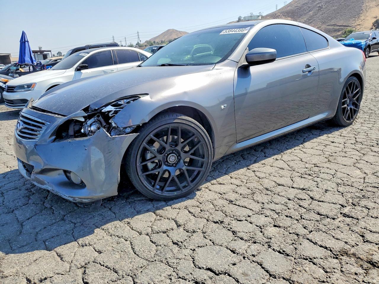 2015 Infiniti Q60, Journey