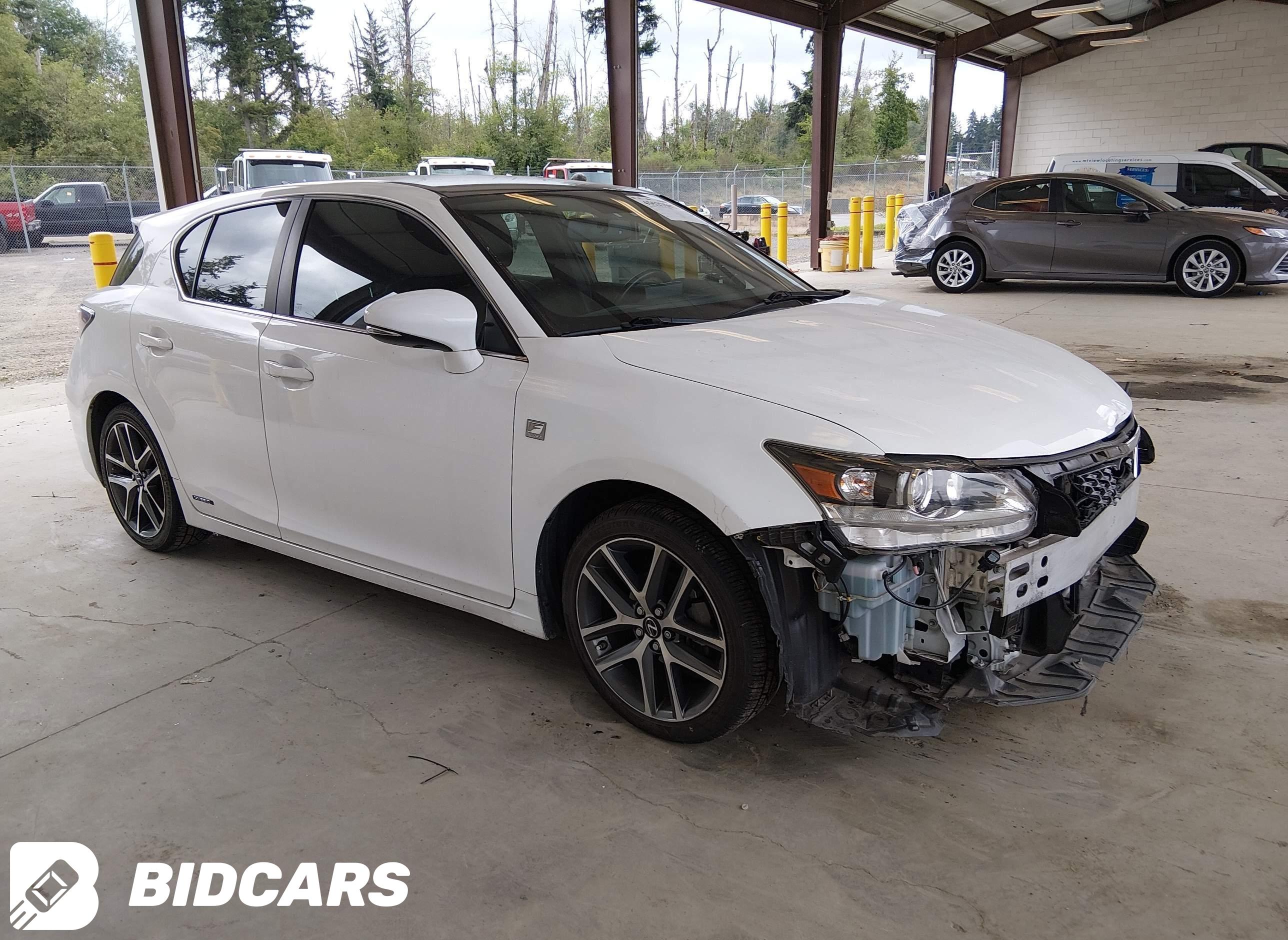 2016 Lexus CT, 200H