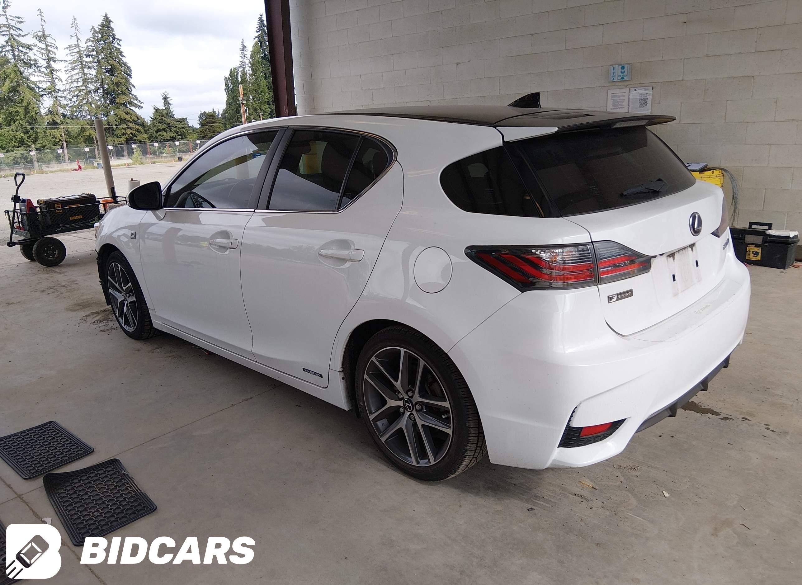 2016 Lexus CT, 200H