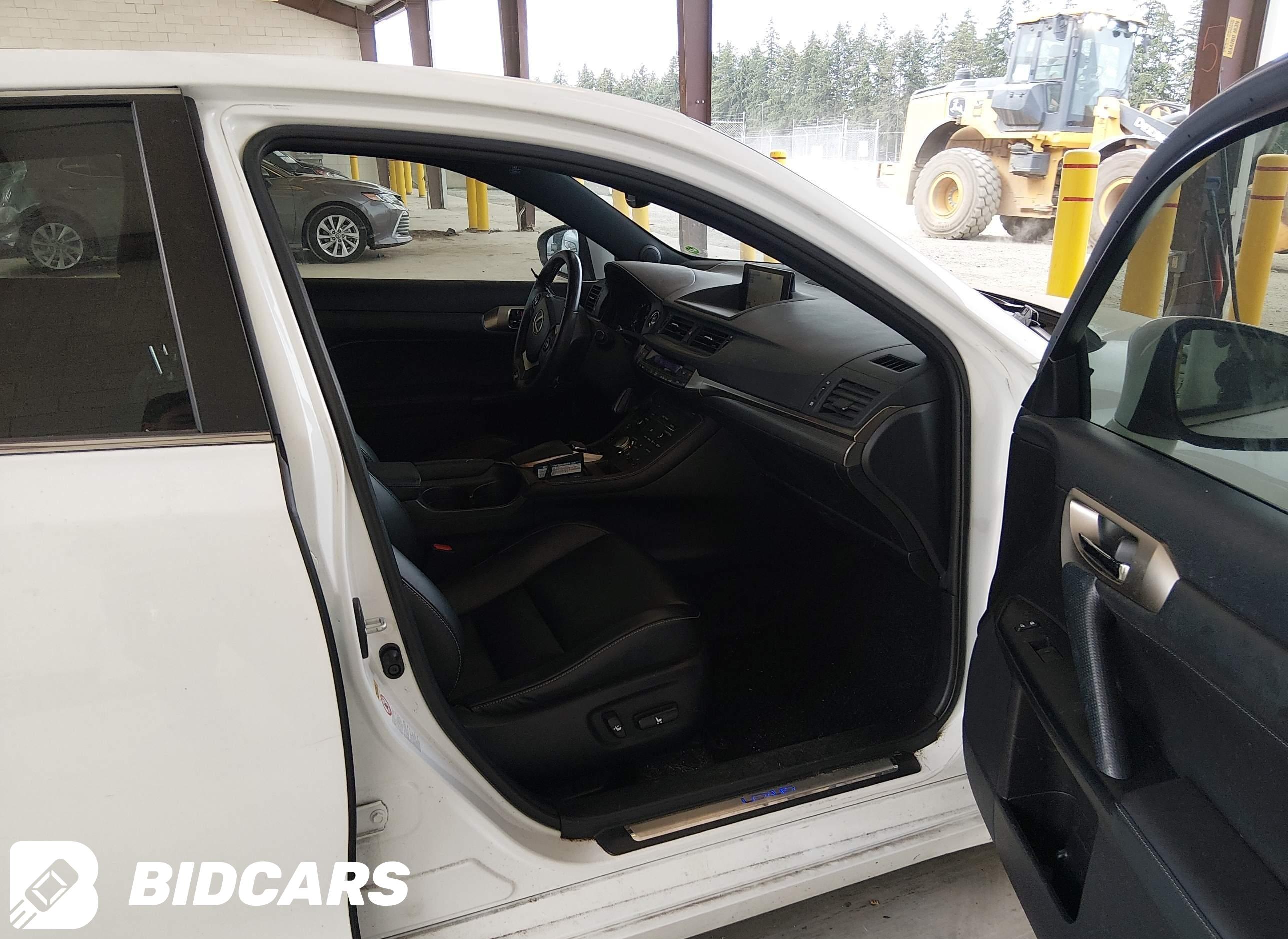 2016 Lexus CT, 200H