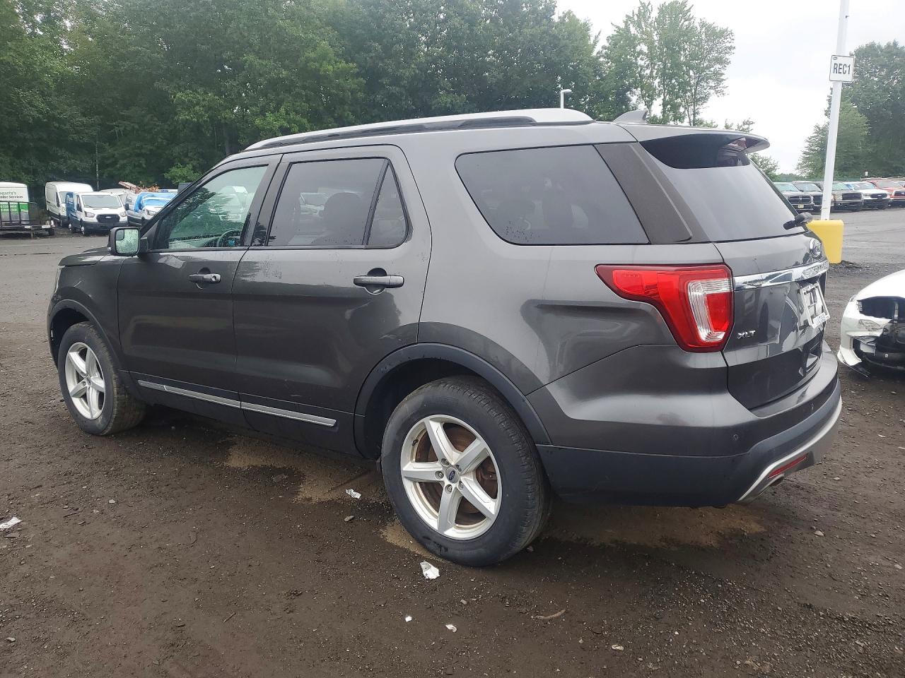 2017 Ford Explorer, Xlt