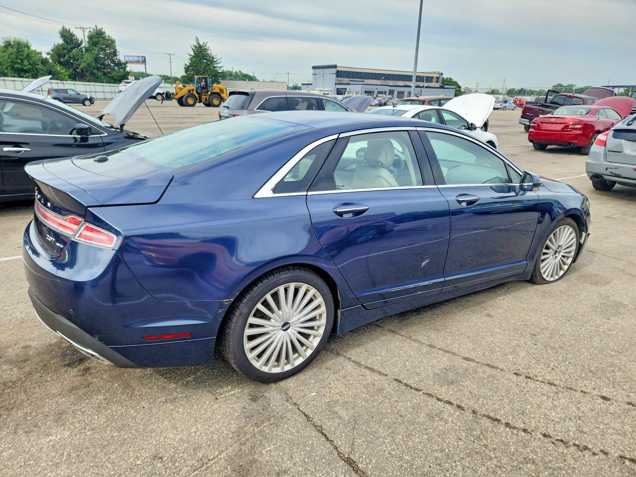 2017 Lincoln MKZ, Reserve