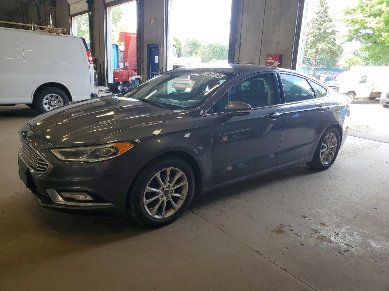 2017 Ford Fusion, SE