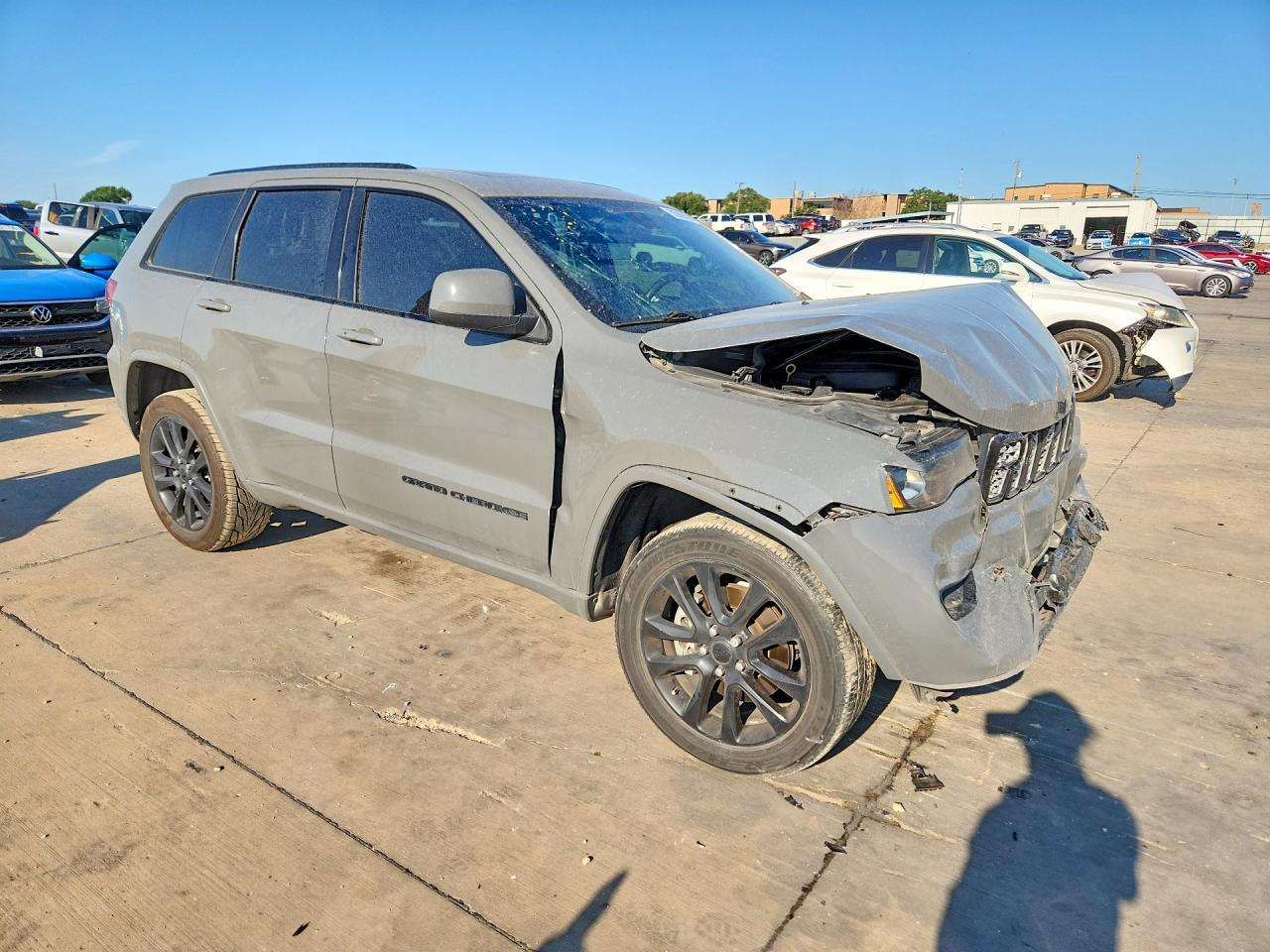 2021 Jeep Grand Cherokee, Laredo