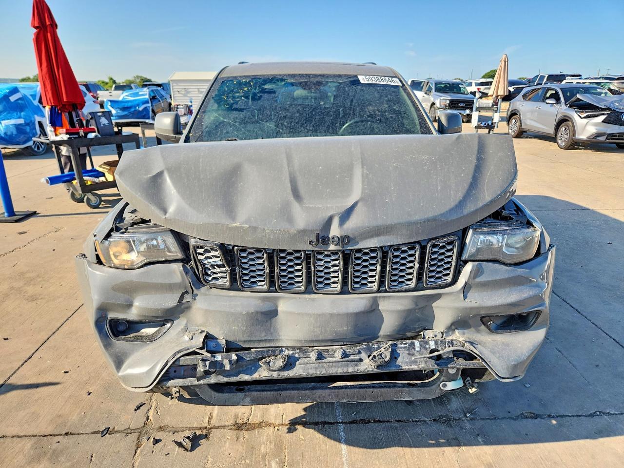 2021 Jeep Grand Cherokee, Laredo