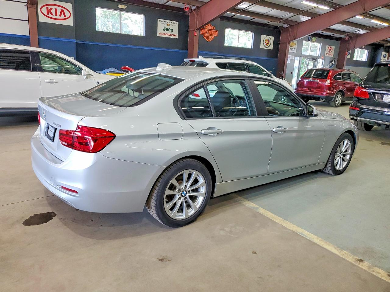 2016 BMW 3 Series, 320 XI