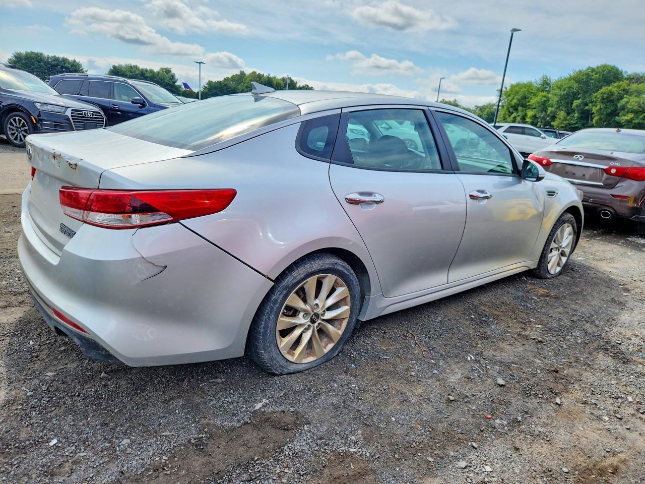 2017 KIA Optima, LX
