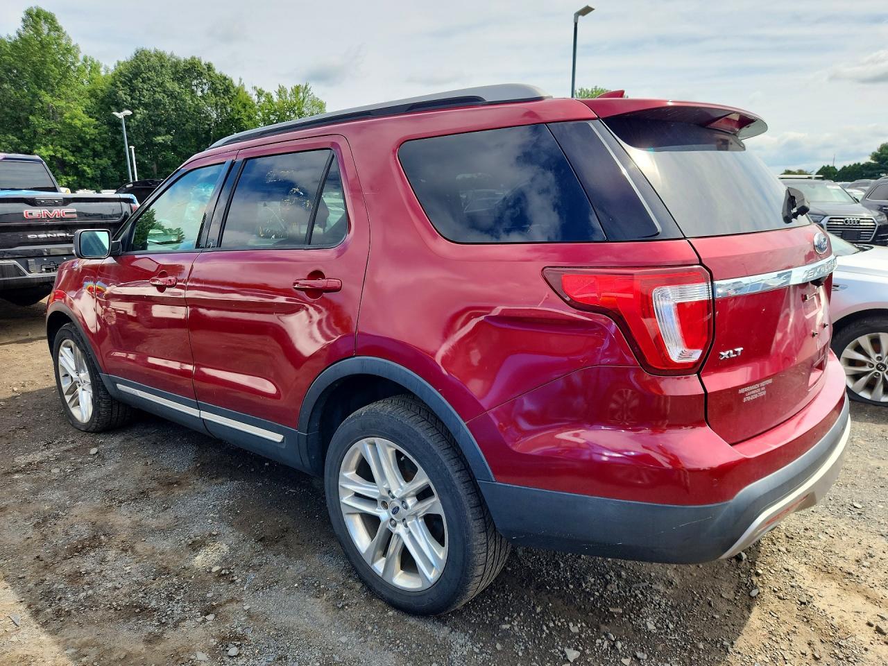 2017 Ford Explorer, Xlt