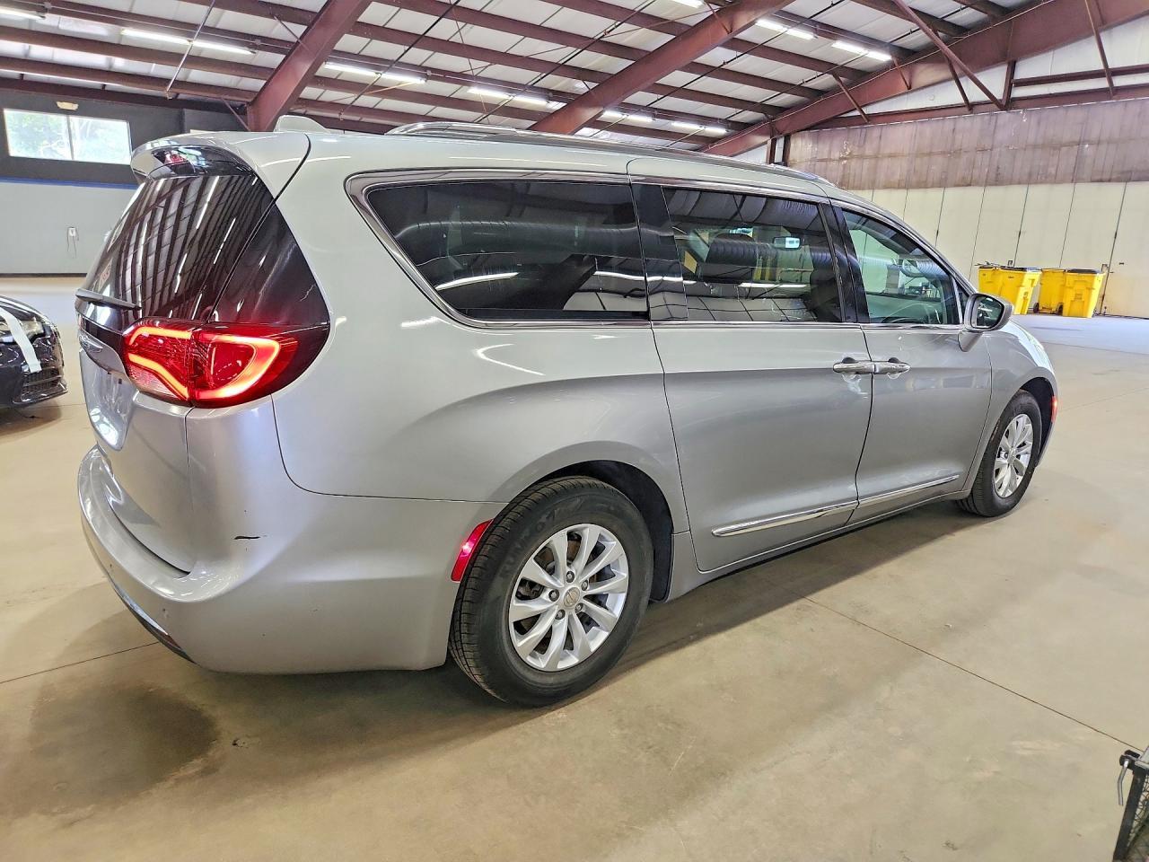 2019 Chrysler Pacifica, Touri...