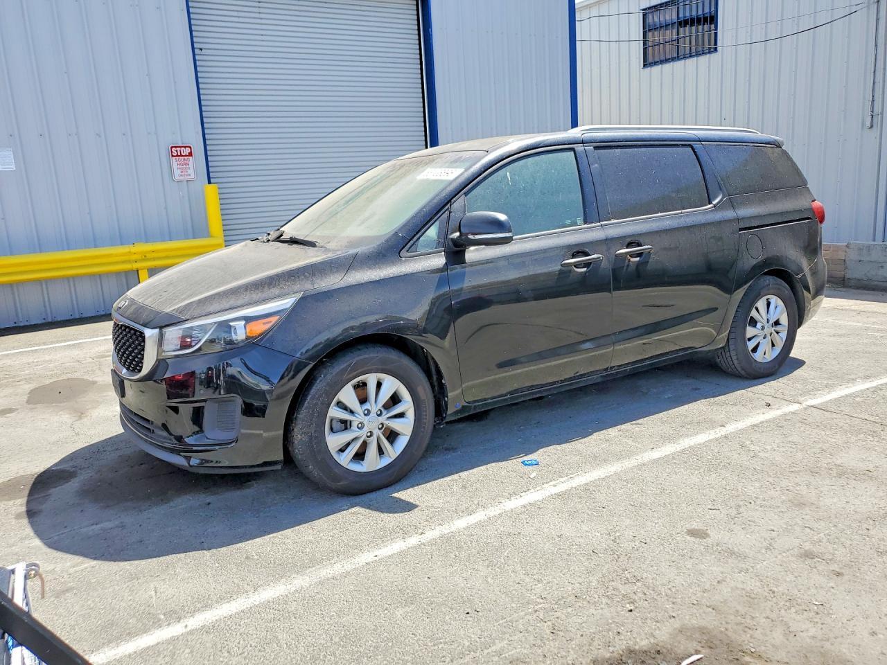 2017 KIA Sedona, LX
