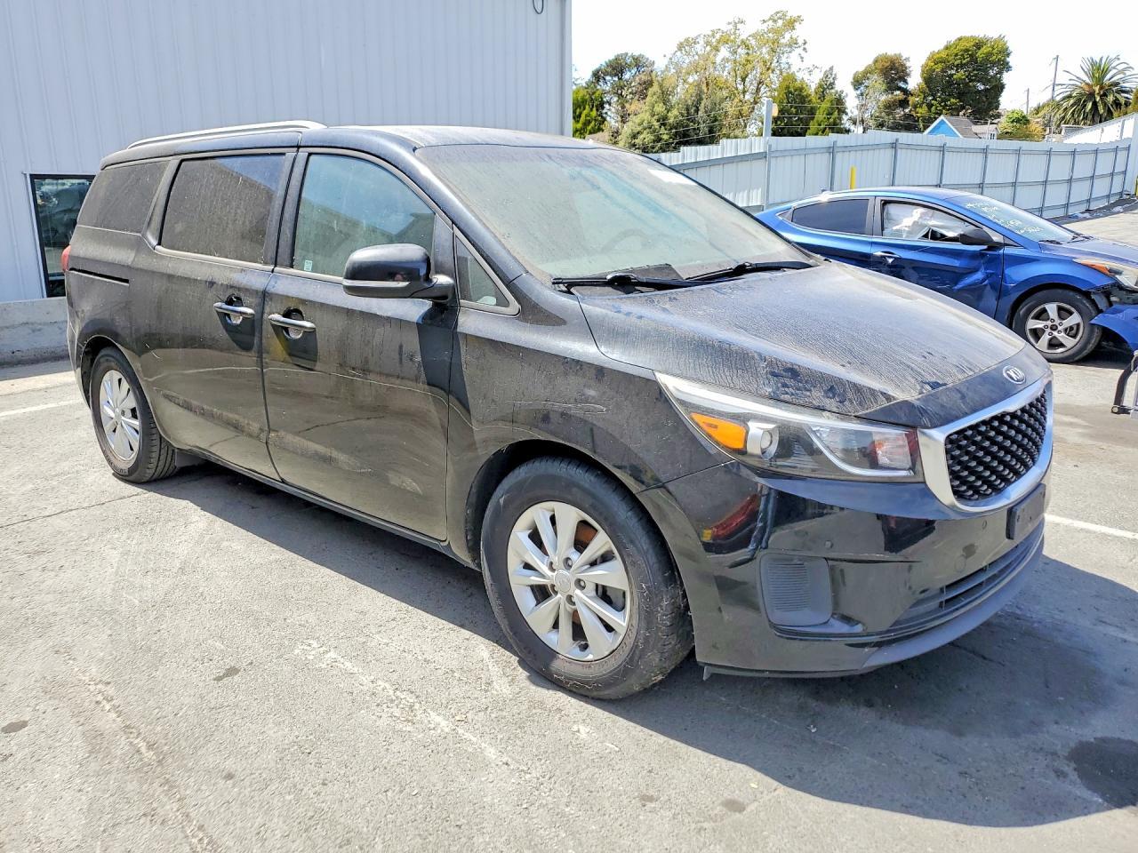 2017 KIA Sedona, LX