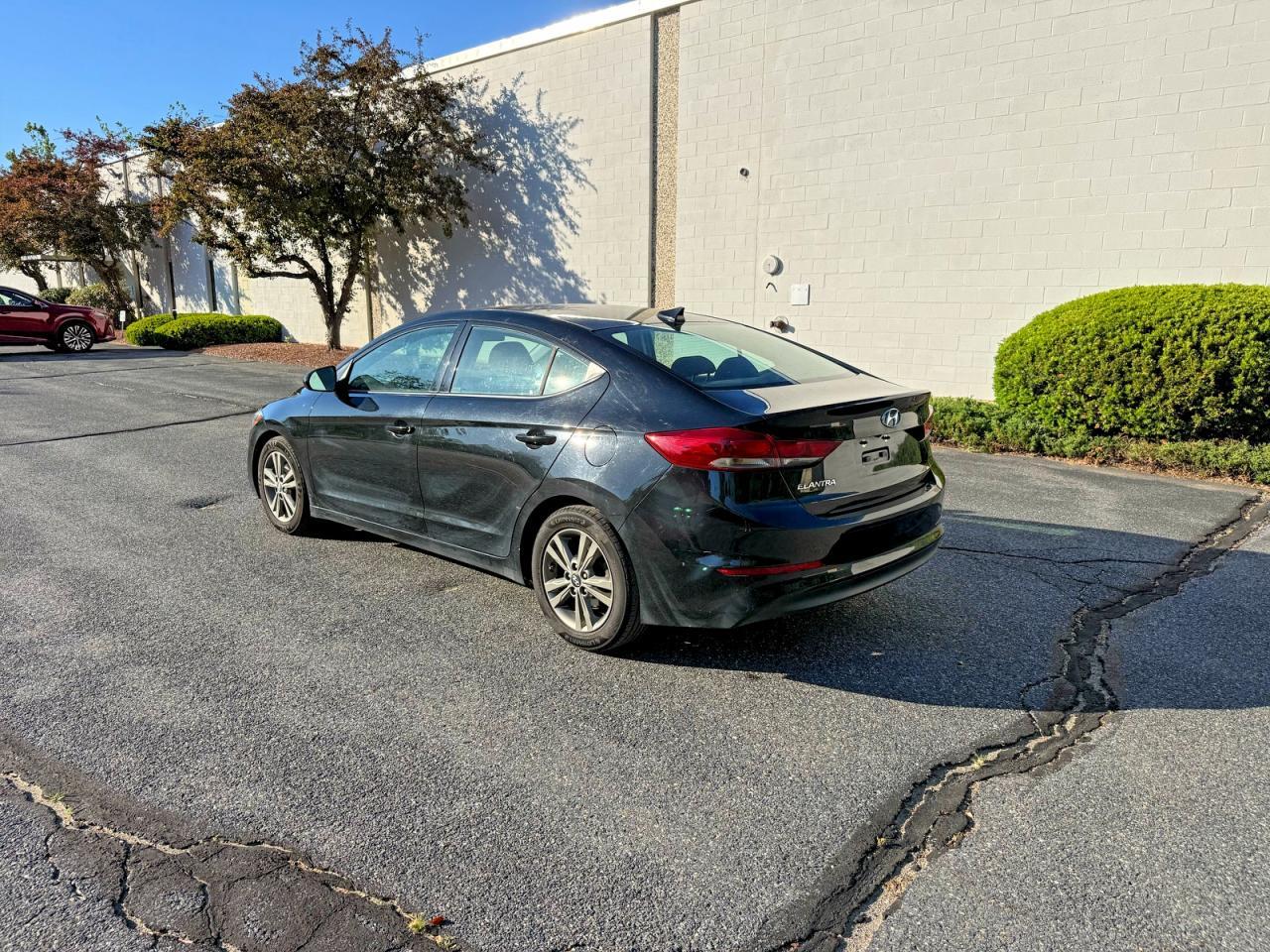 2018 Hyundai Elantra, Sel