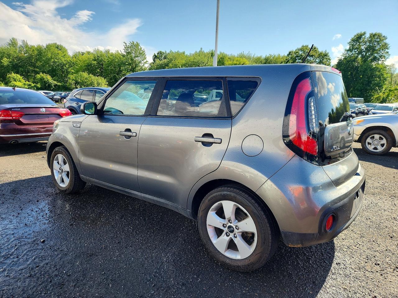 2018 KIA Soul, Base