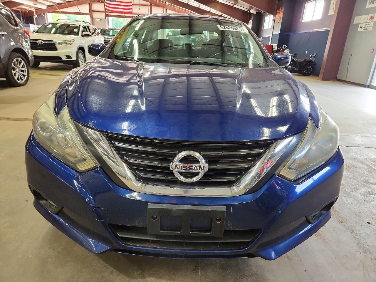 2018 Nissan Altima, 2.5 SR