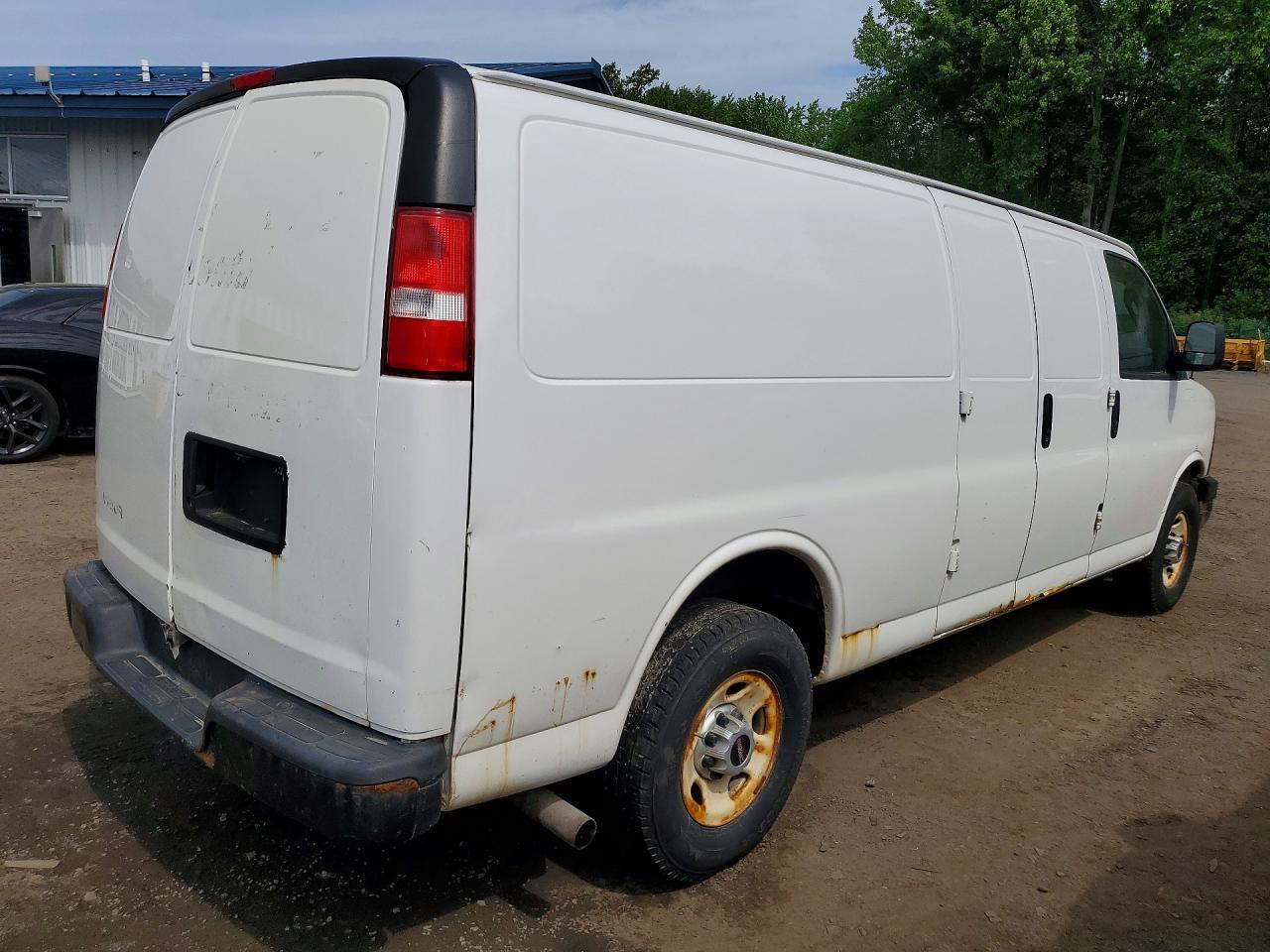 2017 GMC Savana, G2500