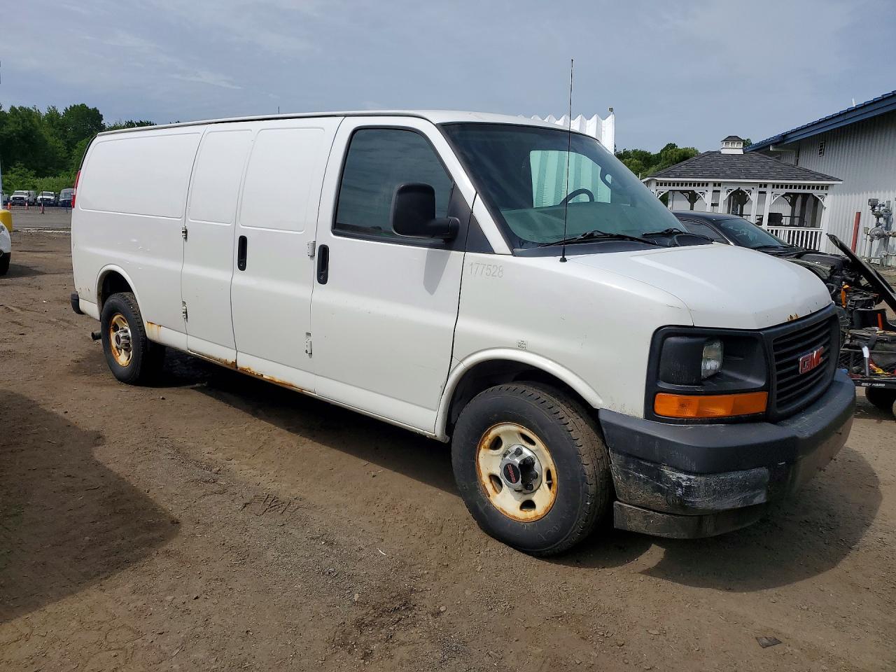 2017 GMC Savana, G2500