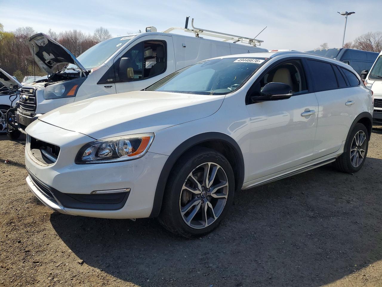 2015 Volvo V60, Premier